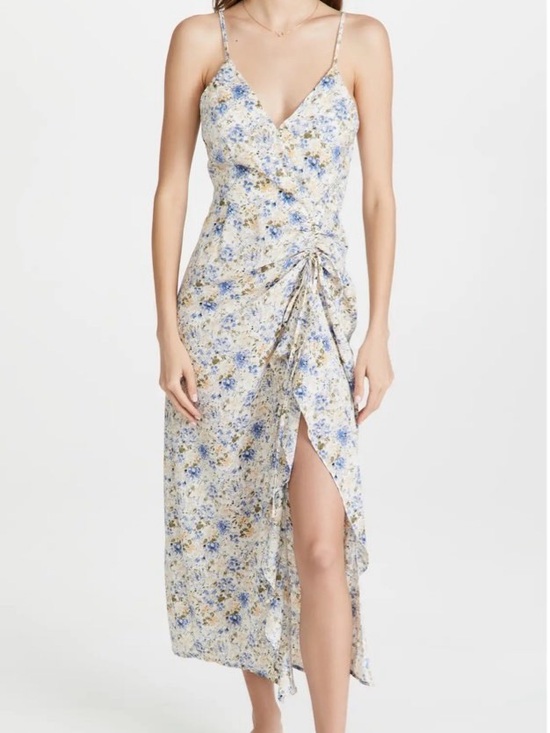 En Saison Dresses & Skirts - En Saison Floral Wrap Midi Dress in Blue & Cream Size Medium